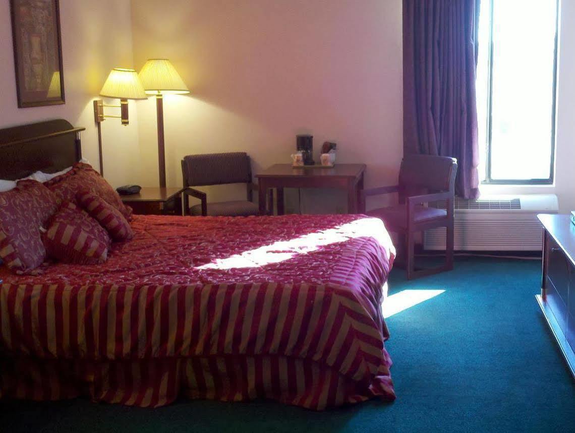 Oakland Inn Buitenkant foto